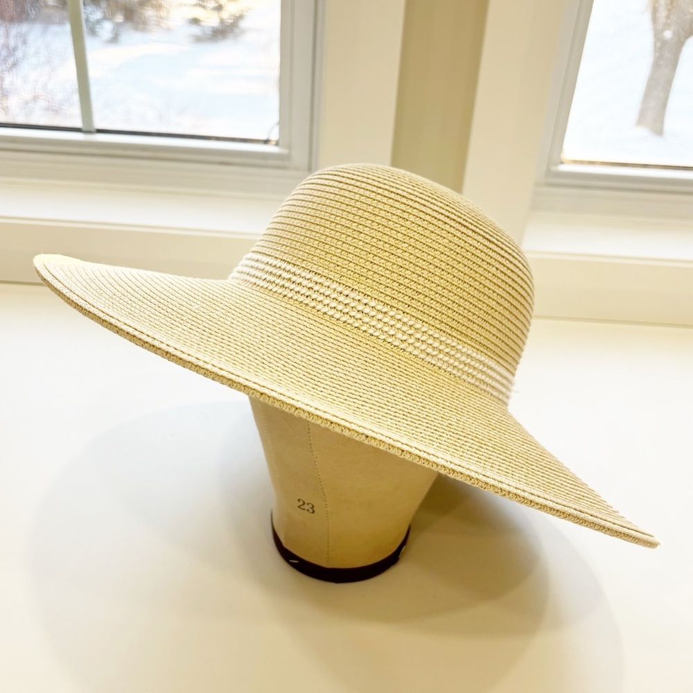 Elegant “ sun day” Cream Wide-Brim Hat